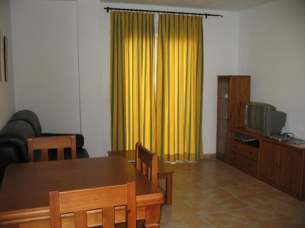 Apartamentos Perez Zara Коніль-де-ла-Фронтера Номер фото