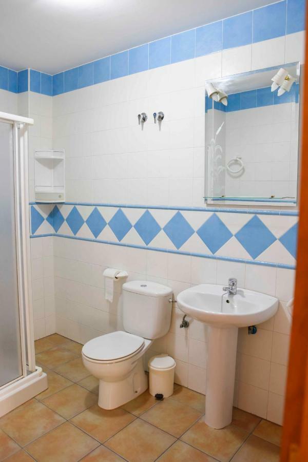 Apartamentos Perez Zara Коніль-де-ла-Фронтера Екстер'єр фото