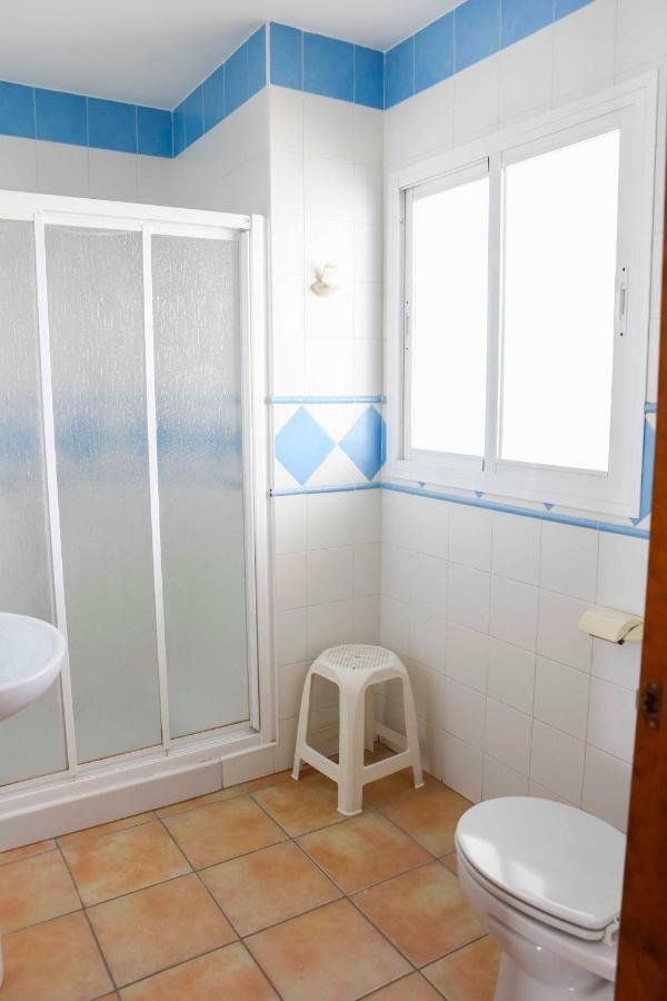 Apartamentos Perez Zara Коніль-де-ла-Фронтера Екстер'єр фото