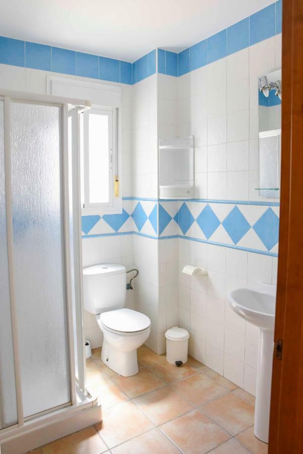 Apartamentos Perez Zara Коніль-де-ла-Фронтера Екстер'єр фото