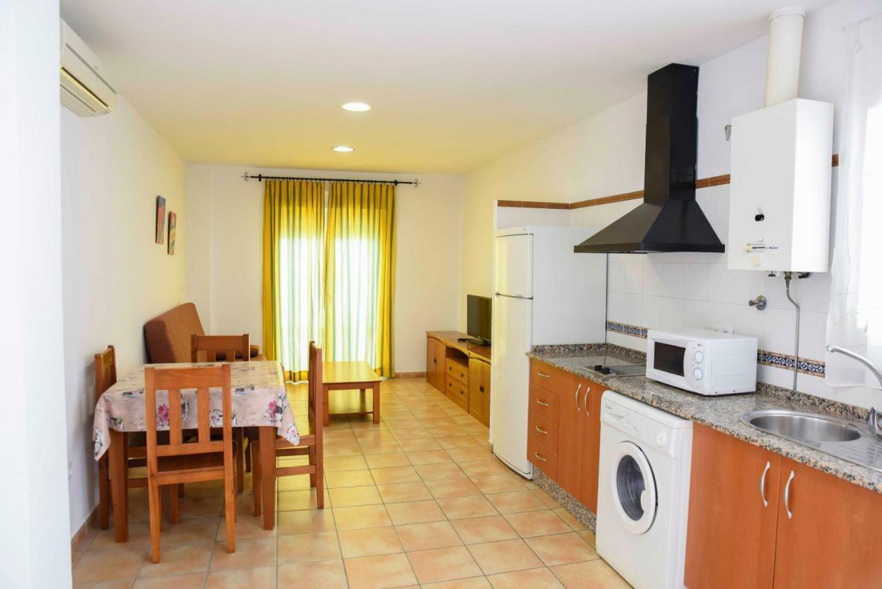 Apartamentos Perez Zara Коніль-де-ла-Фронтера Екстер'єр фото