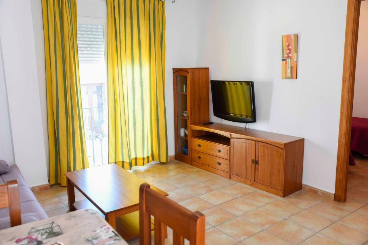 Apartamentos Perez Zara Коніль-де-ла-Фронтера Екстер'єр фото
