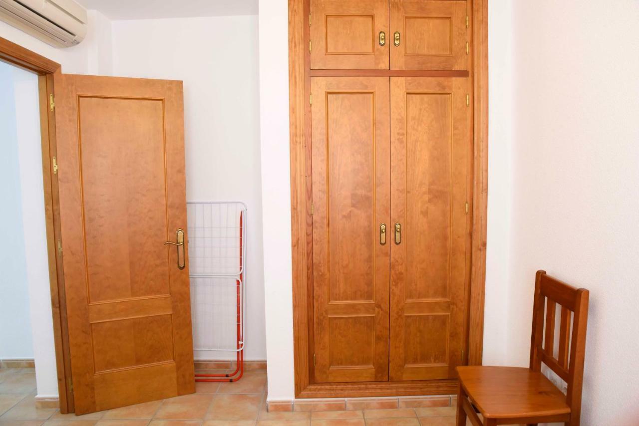 Apartamentos Perez Zara Коніль-де-ла-Фронтера Екстер'єр фото