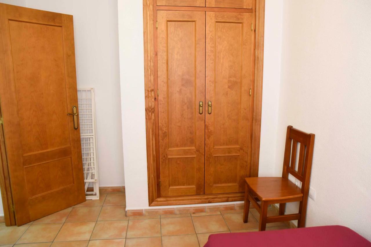 Apartamentos Perez Zara Коніль-де-ла-Фронтера Екстер'єр фото