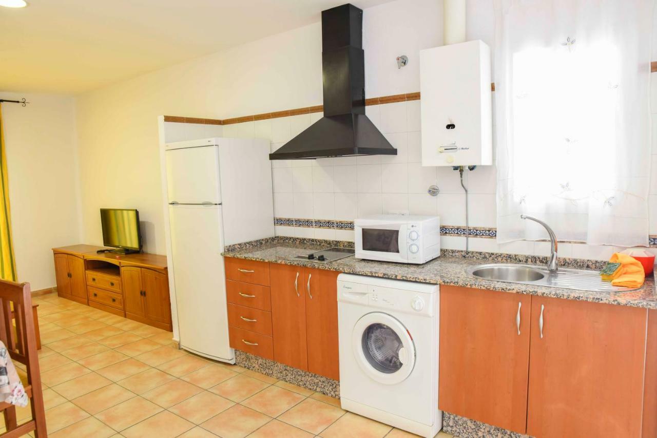 Apartamentos Perez Zara Коніль-де-ла-Фронтера Екстер'єр фото
