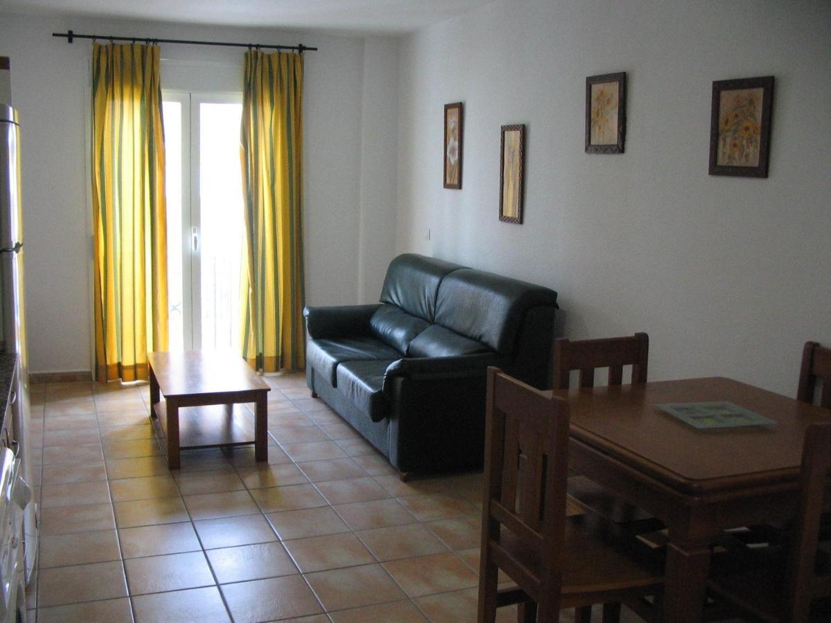Apartamentos Perez Zara Коніль-де-ла-Фронтера Номер фото